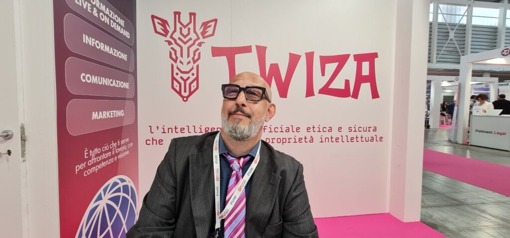 Christian Contardi allo stand TWIZA — fotografia 4